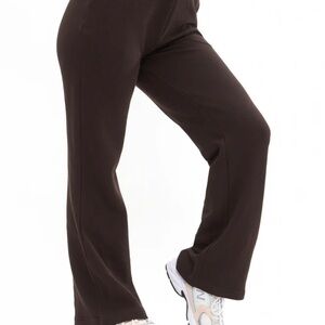 NWT - Buffbunny Collection Threads Crossover Sweatpants
